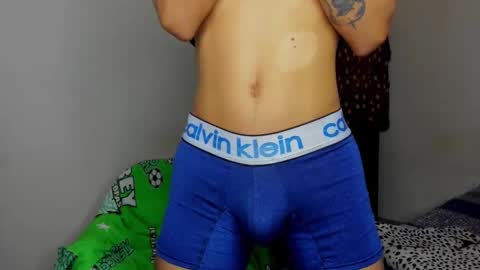 Carlos and Cristian  online show from October 29, 2025, 9:11 am