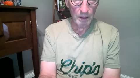 Caressluving online show from October 20, 2025, 3:18 am