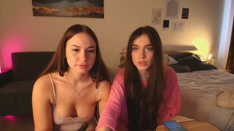 caressyourself online show from January 8, 2026, 9:22 am