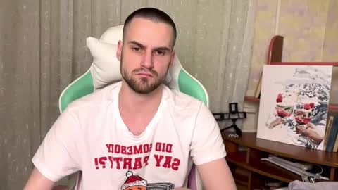 Cari online show from December 5, 2025, 8:05 pm