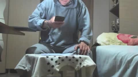 Snapshot of carin_the_body chatting on February 3, 2026, 11:32 pm Laz online show from February 3, 2026, 11:32 pm