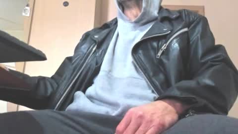 Snapshot of carin_the_body chatting on February 15, 2026, 11:19 am Laz online show from February 15, 2026, 11:19 am