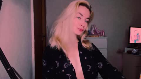 Carin online show from September 14, 2025, 2:54 am