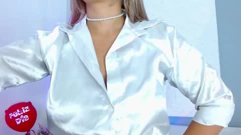 Carla online show from April 20, 2026, 11:24 am