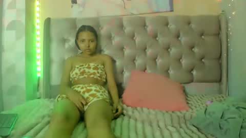 Carla y Camila  online show from June 20, 2026, 4:54 pm