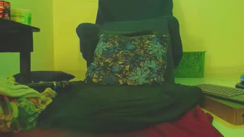 carla_prestige online show from February 5, 2025, 10:01 pm