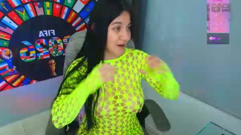 Snapshot of carla_rossi chatting on July 10, 2026, 9:28 pm Carla online show from July 10, 2026, 9:28 pm