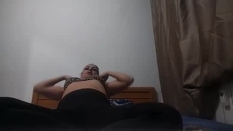 carlasweet00 online show from May 11, 2026, 11:13 pm