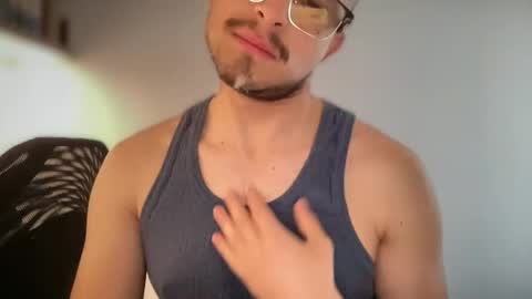 carlcarlinches4 online show from December 1, 2025, 12:43 pm