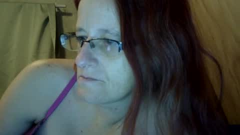 carleeswoman08 online show from February 13, 2025, 2:09 pm