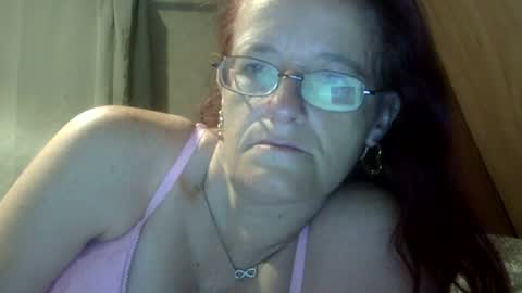 carleeswoman08 online show from June 22, 2026, 11:40 am
