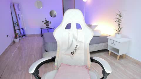 Alejandra online show from May 23, 2026, 11:53 pm