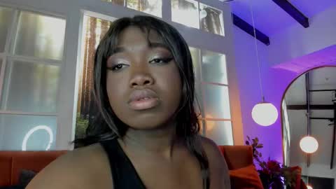    online show from October 6, 2025, 7:33 pm