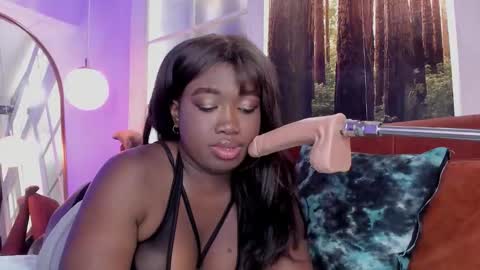    online show from October 14, 2025, 8:42 pm