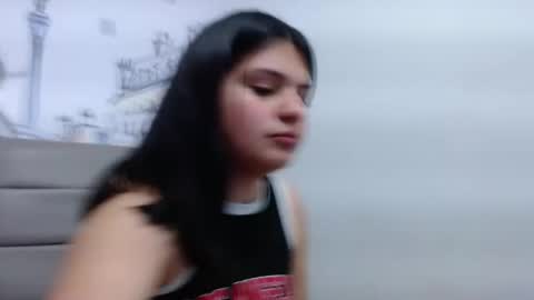 CARLIN GIMENES online show from January 7, 2025, 3:54 pm