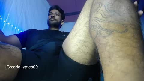 Snapshot of carlo_yates27 chatting on April 27, 2026, 8:29 pm carlo yates thx for help me to reach 100 thumps up online show from April 27, 2026, 8:29 pm