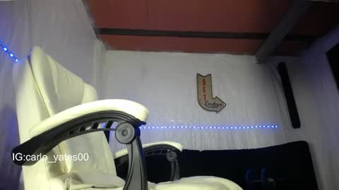 Snapshot of carlo_yates27 chatting on May 4, 2026, 4:25 pm carlo yates thx for help me to reach 100 thumps up online show from May 4, 2026, 4:25 pm