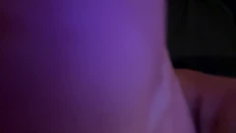 carlos42097 online show from November 25, 2025, 3:06 am