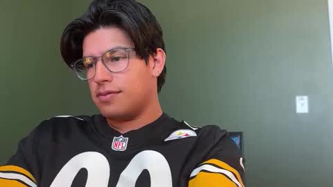 carlosjosecb2 online show from November 4, 2025, 4:50 pm