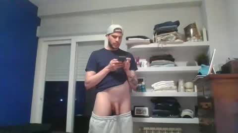 Snapshot of carlossssp chatting on December 21, 2024, 9:15 pm carlossssp online show from December 21, 2024, 9:15 pm