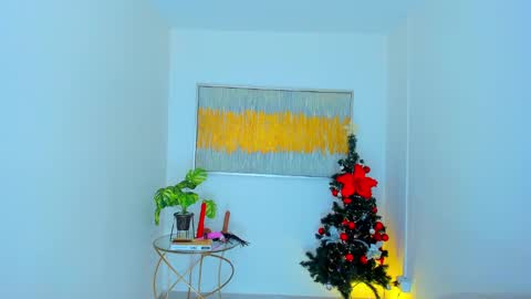 Andrea online show from December 27, 2024, 7:24 pm