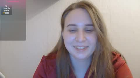 Mia online show from October 14, 2025, 4:08 pm