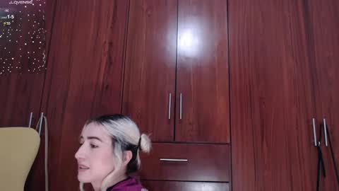 carly grasso  online show from February 9, 2025, 3:32 am