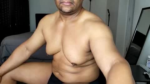 Snapshot of carmeldaddy1 chatting on September 14, 2025, 5:12 pm Carmel Daddy online show from September 14, 2025, 5:12 pm