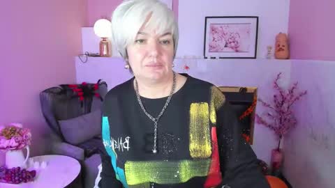 Carmen online show from November 2, 2025, 9:28 pm