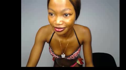 caroline online show from November 27, 2025, 4:36 am