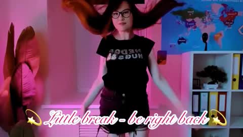 Carol online show from November 12, 2025, 1:44 pm