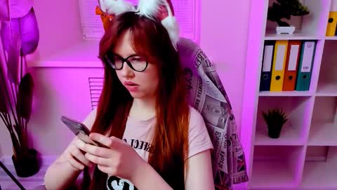 Snapshot of carol_carmen chatting on February 15, 2026, 1:46 am Carol online show from February 15, 2026, 1:46 am