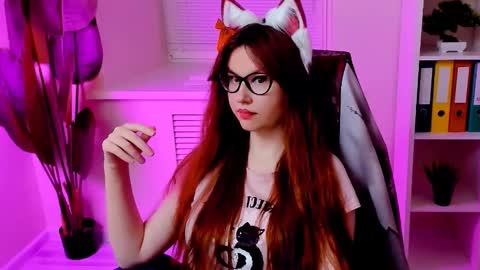 Snapshot of carol_carmen chatting on February 19, 2026, 1:51 pm Carol online show from February 19, 2026, 1:51 pm