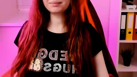 Snapshot of carol_carmen chatting on February 27, 2026, 10:21 pm Carol online show from February 27, 2026, 10:21 pm