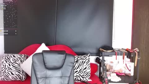 Snapshot of carolaine69_ chatting on March 4, 2025, 5:34 pm Caroline online show from March 4, 2025, 5:34 pm