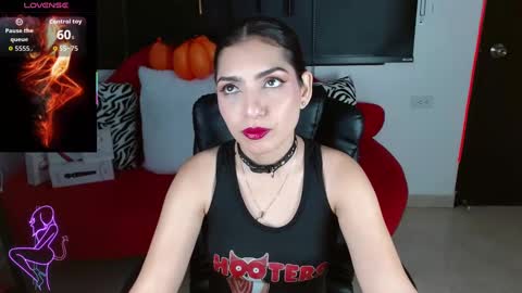 Snapshot of carolaine69_ chatting on October 2, 2025, 1:40 pm Caroline online show from October 2, 2025, 1:40 pm