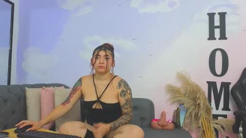 carolay759687 online show from January 6, 2026, 1:15 pm