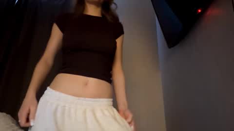 Snapshot of carolecronan chatting on January 9, 2026, 8:28 am Lisa online show from January 9, 2026, 8:28 am