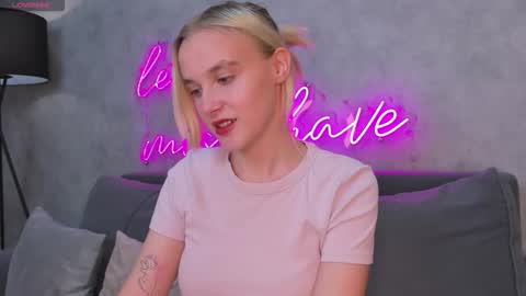 Carol online show from September 18, 2025, 7:43 am