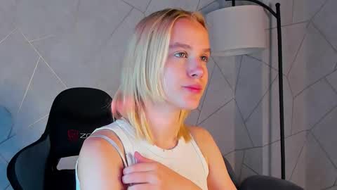 Carol online show from September 30, 2025, 9:03 am