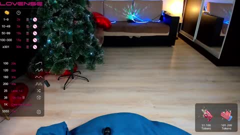 Snapshot of carolina_bby chatting on December 21, 2024, 8:54 pm Carolina online show from December 21, 2024, 8:54 pm