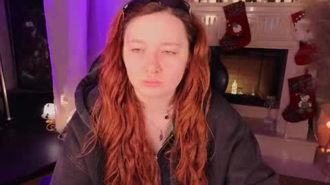 Mira online show from December 5, 2025, 2:36 pm