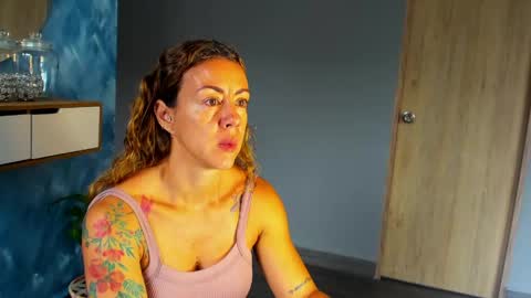 Snapshot of carolina_zaens chatting on May 27, 2026, 12:35 pm carolina_zaens online show from May 27, 2026, 12:35 pm