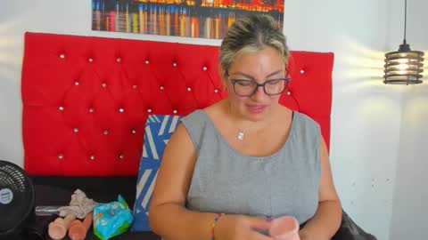 Carolina online show from November 10, 2025, 3:33 pm