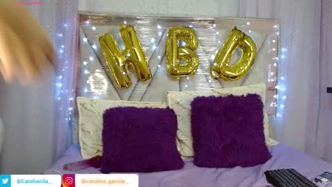 CAROLINA GARCIA online show from December 3, 2025, 12:14 pm