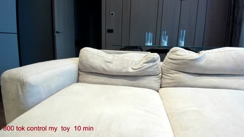 Snapshot of carolinaherera chatting on December 14, 2024, 12:12 pm Lina.I will online 1 December online show from December 14, 2024, 12:12 pm