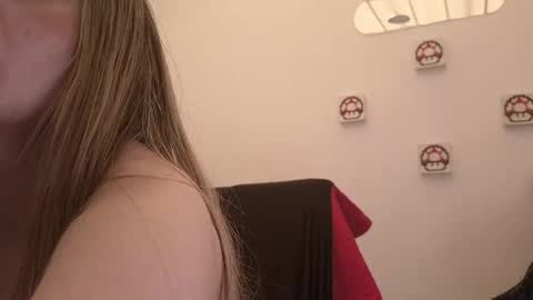 Snapshot of caroline_hernandes chatting on March 14, 2026, 7:08 pm Carolina online show from March 14, 2026, 7:08 pm