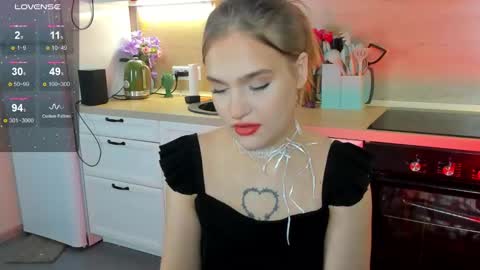 Caro online show from December 13, 2024, 11:28 pm