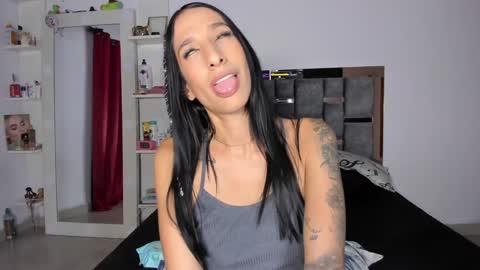 CAROLINE online show from January 3, 2025, 3:38 am