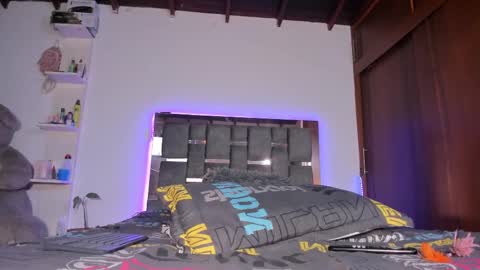 CAROLINE online show from September 19, 2025, 11:33 am